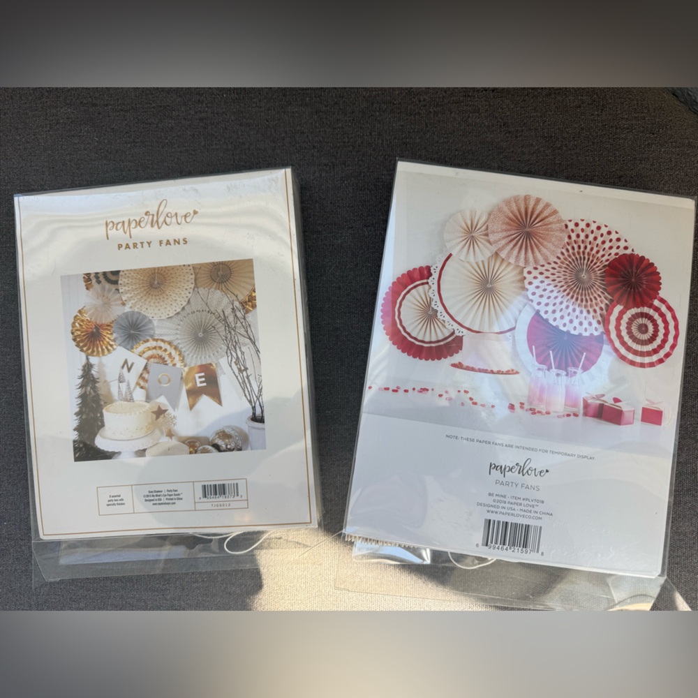 Festive Paperlove Party Fans Set-2 Sets.